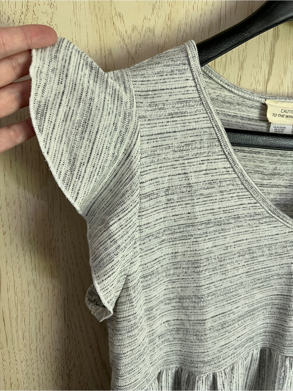 Caution To the Wind Flutter Cap Tiered Heather Gray Mini Dress Size Medium - Picture 2 of 7